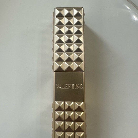 Valentino Spike Lipstick - Picture 5 of 6